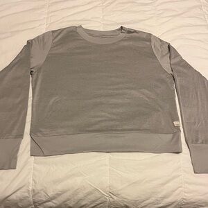 Vuori Gray Long Sleeve Tee Relaxed Fit